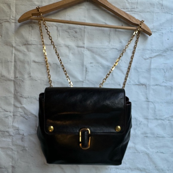 Marc Jacobs Black Leather Gold Chain-Link
Backpack - Picture 15 of 16